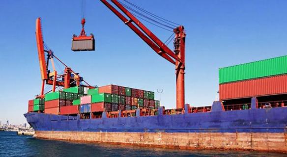 Les ports ultramarins au carrefour des échanges mondiaux