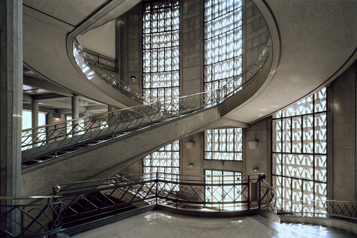 Photo de l'escalier monumental du Palais d'Ièna 
