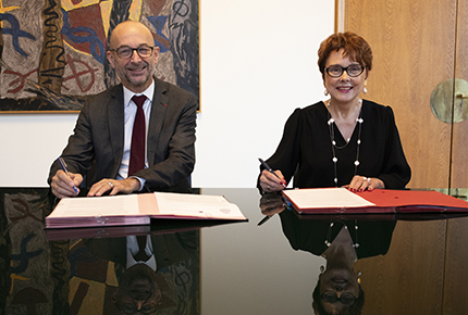 Signature de la convention
