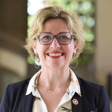 Catherine GUERNIOU