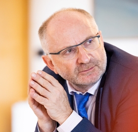 Jean-Luc TAVERNIER