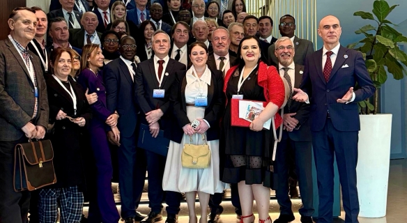 Participants au Bureau de l'AICESIS