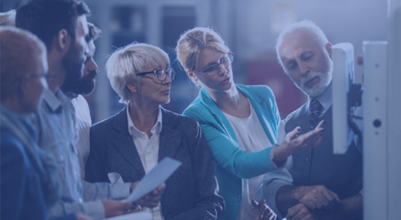 Seniors dans le milieu du travail
