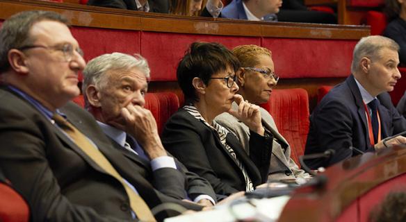 img de conseillers du CESE