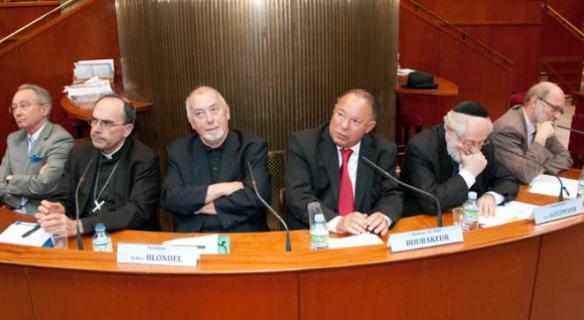 LAICITE : Vers un dialogue républicain ouvert ; le vrai débat