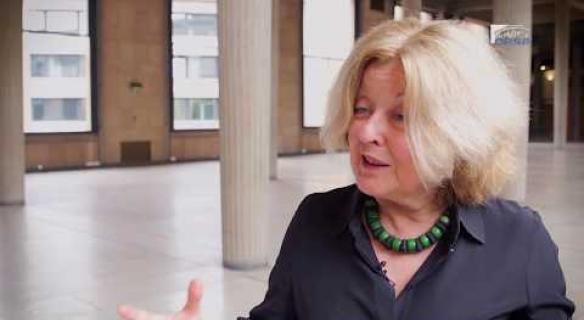 Itw de Nicole Maestracci (Conseil constitutionnel) - addictions au tabac et à l'alcool