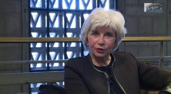 Interview de Laurence TUBIANA (Ambassadrice négociations sur le changement climatique)